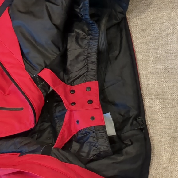 Atomic Men's Ski Jacket Large Red and Black - Picture 15 of 17